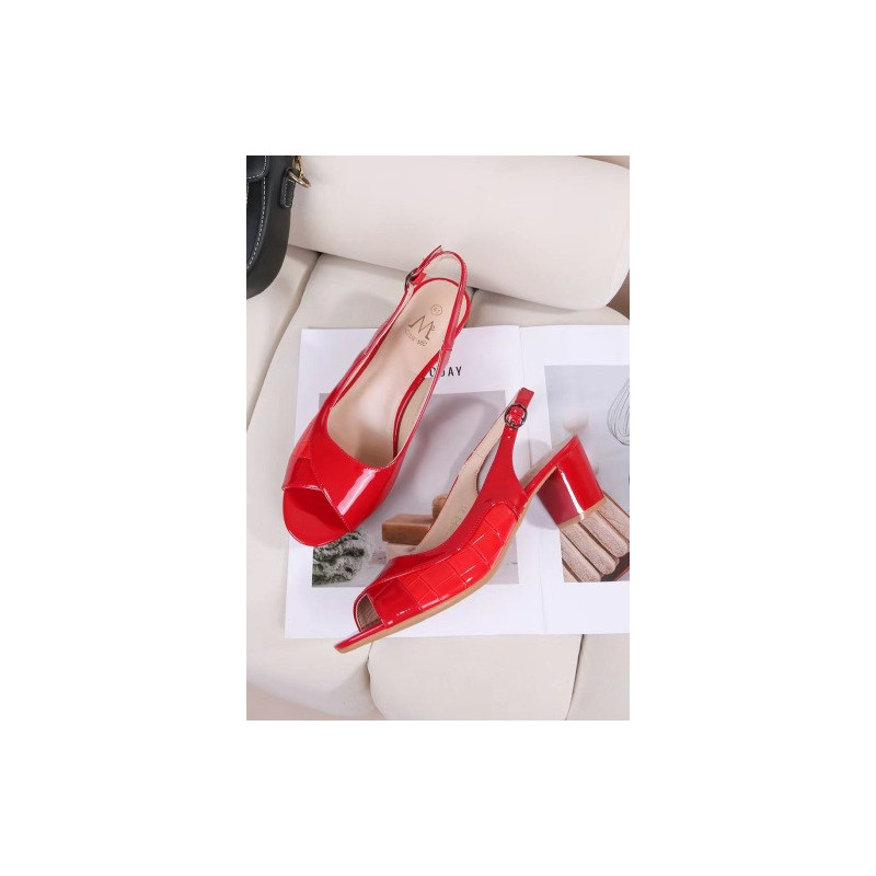 Clara FEMME Rouge DMB832BEL